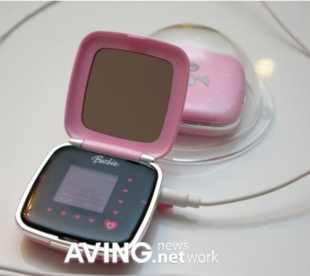 baby pink barbie mp3 player 1