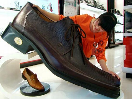 giant shoe