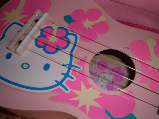 hello kitty ukulele 1 TJ55S 1333