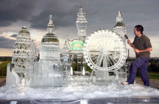 percy giving final touches to the icy skyline MduH