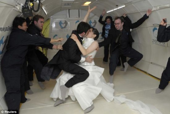 zero gravity wedding 3