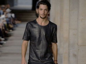 Hermes-crocodile-t-shirt-550x412