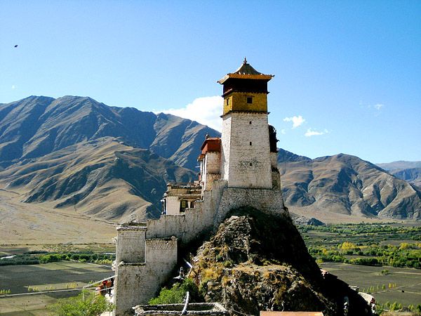 Yumbulagang Monastery, Tibet