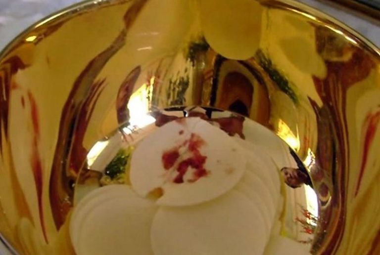 5 Famous Eucharistic miracles that defied science